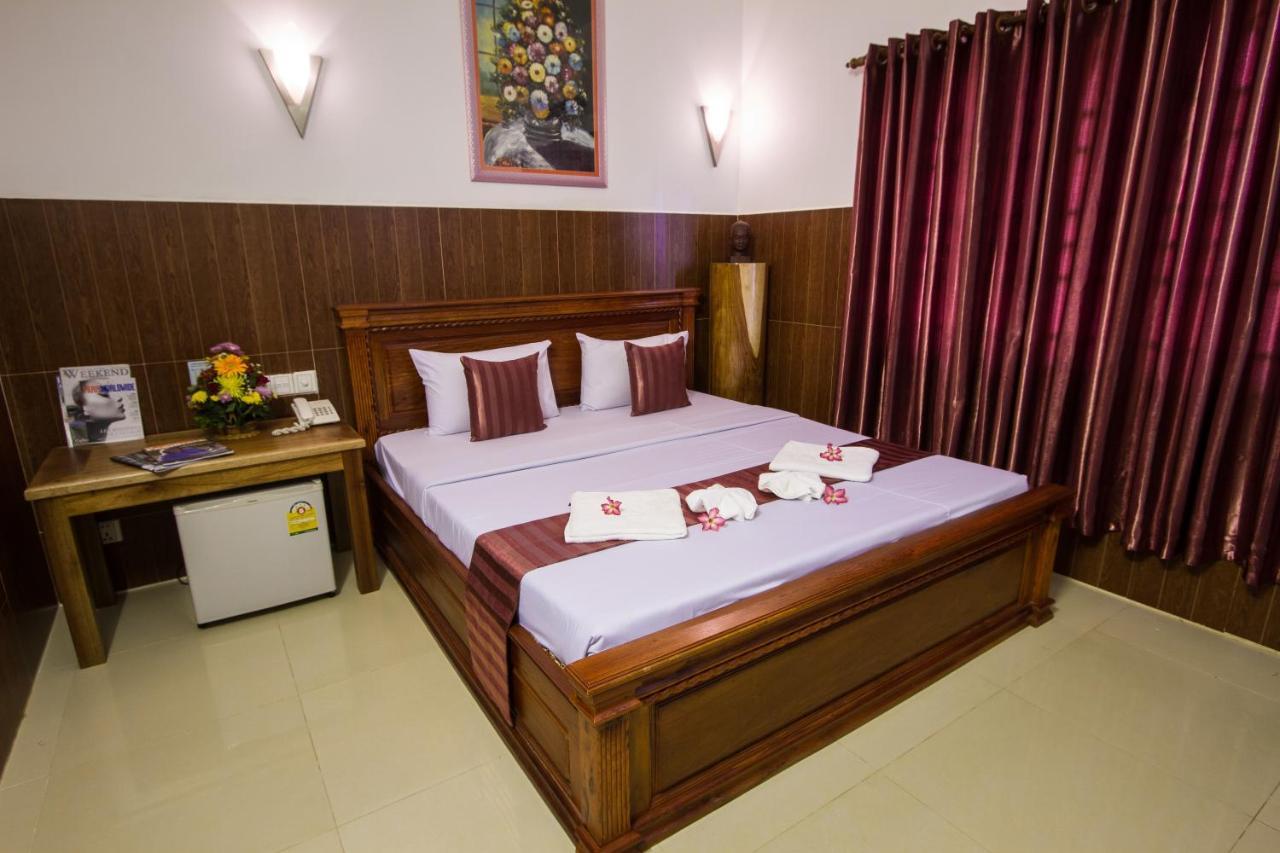 Sisophon Botoum Hotel מראה חיצוני תמונה