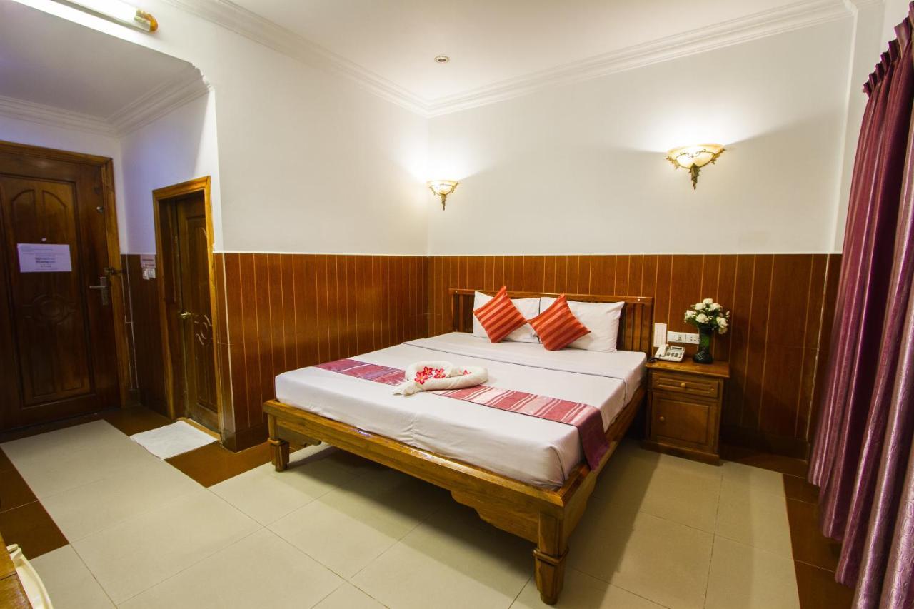 Sisophon Botoum Hotel מראה חיצוני תמונה