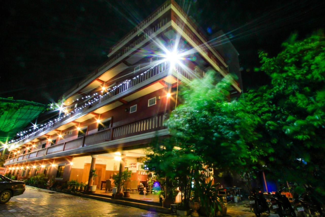 Sisophon Botoum Hotel מראה חיצוני תמונה