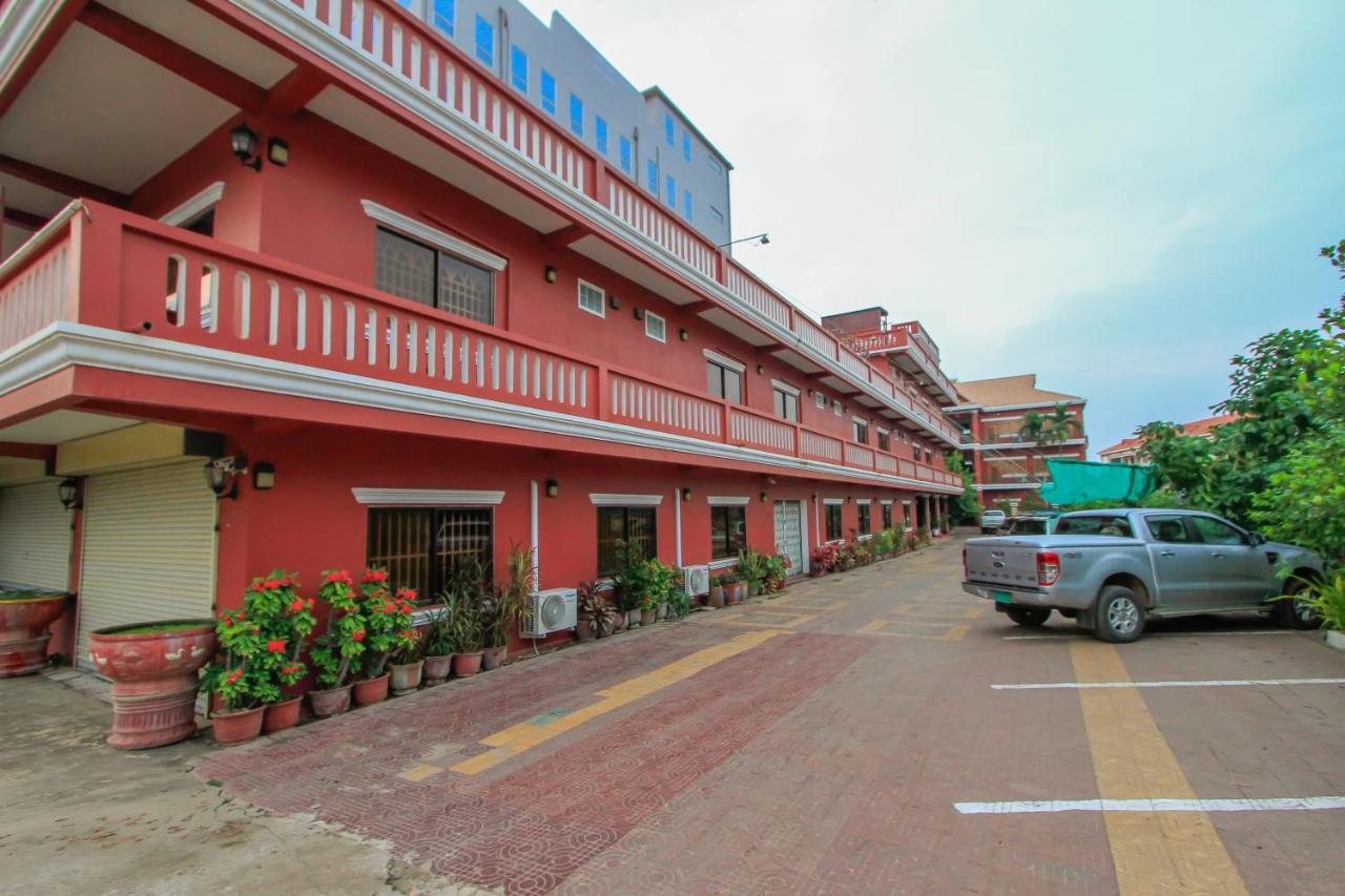 Sisophon Botoum Hotel מראה חיצוני תמונה