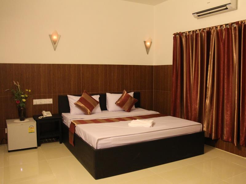 Sisophon Botoum Hotel מראה חיצוני תמונה